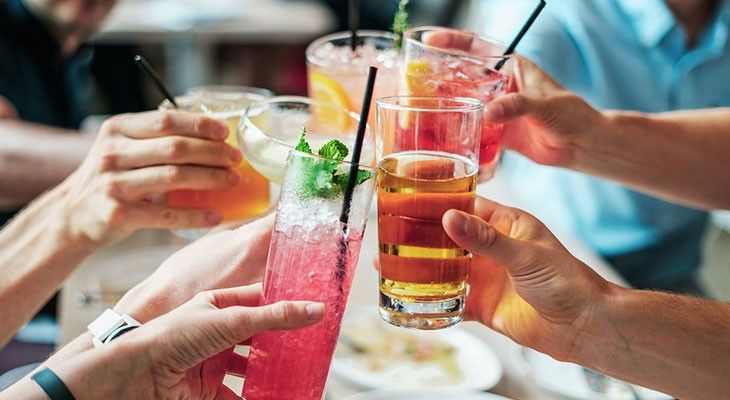 Comment organiser un cocktail client ?