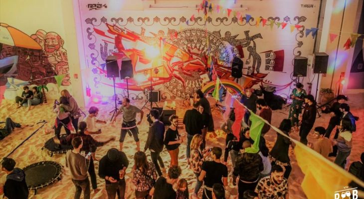 Bons plans afterwork : comment économiser lors de vos sorties au bar ? Bons plans afterwork : comment économiser lors de vos sorties au bar ?