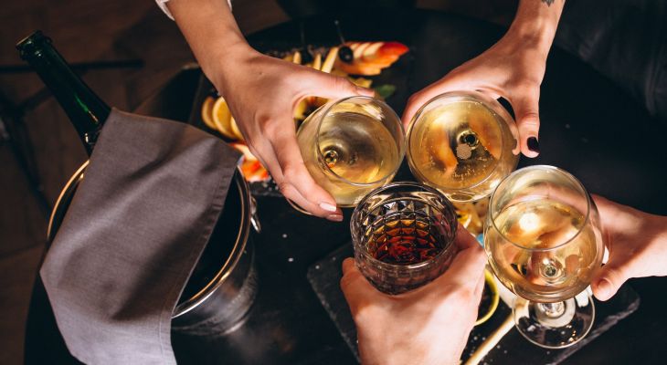 Bières, vins ou cocktails : que choisir selon votre soirée ?