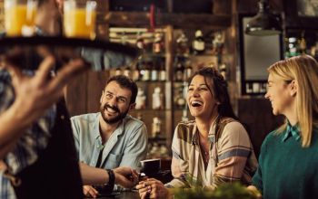 Tendances afterwork : ce que recherchent les jeunes pros pour décompresser Tendances afterwork : ce que recherchent les jeunes pros pour décompresser