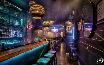 Guide des meilleurs bars à privatiser pour un anniversaire à Lille Guide des meilleurs bars à privatiser pour un anniversaire à Lille