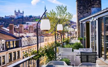 Cocktails, rooftops & bonne humeur : l’été se fête sur reserverunbar.fr Cocktails, rooftops & bonne humeur : l’été se fête sur reserverunbar.fr