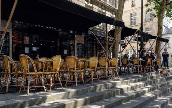 Réservez un bar avec terrasse pour vos apéros d’été Réservez un bar avec terrasse pour vos apéros d’été