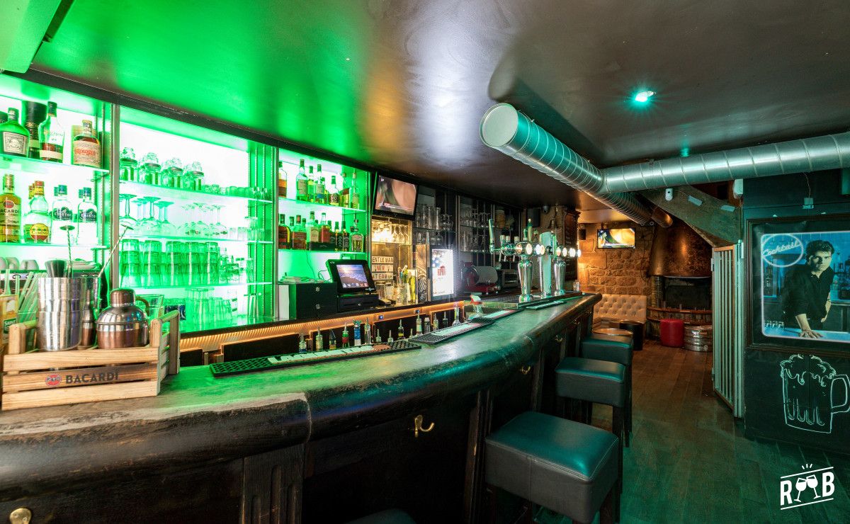 Gentleman Pub #4