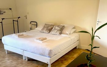 Domaine de Chapeau #11 Domaine de Chapeau #11