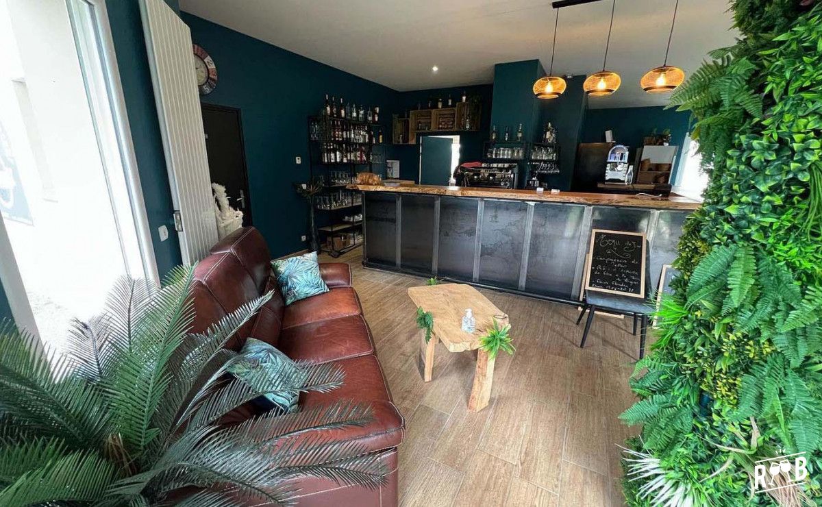 Shelby's Bar #9