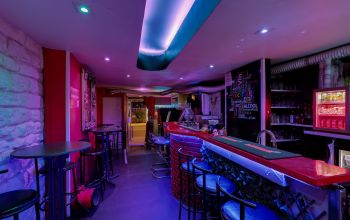 Le Velvet Bar #7 Le Velvet Bar #7
