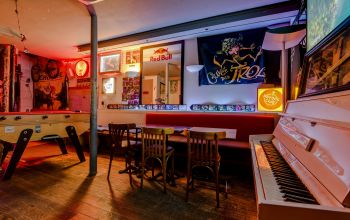 L'Hélice Bar #12 L'Hélice Bar #12