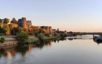 La Table 33 #2 La Table 33 #2