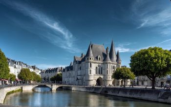 La Maison #3 La Maison #3