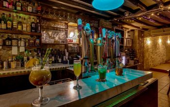 Bar du Lycée #7 Bar du Lycée #7