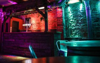 Little Pub #16 Little Pub #16