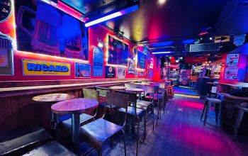 Hide Chatelet #2 Hide Chatelet #2