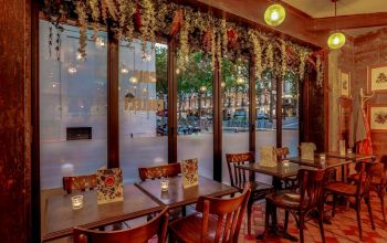 Le Café Petite #9 Le Café Petite #9
