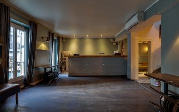 La Maison #6 La Maison #6