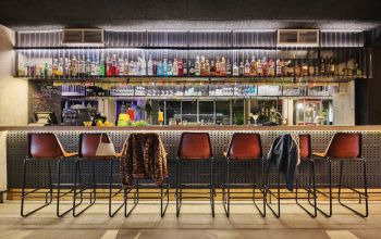 Moxy Bar #20 Moxy Bar #20