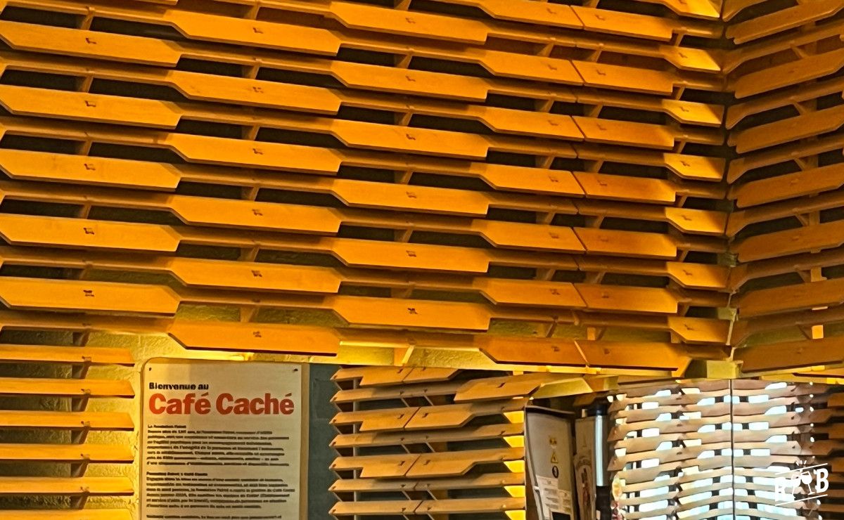 Café Caché  #7